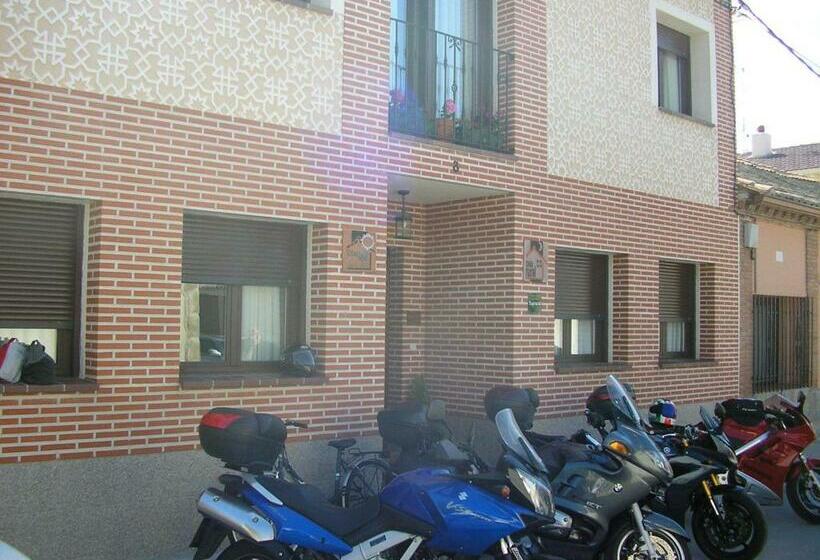 مبيت وإفطار Casa De La Paca