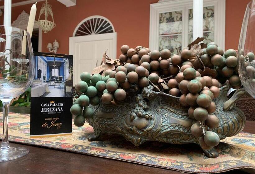 مبيت وإفطار Casa Palacio Jerezana