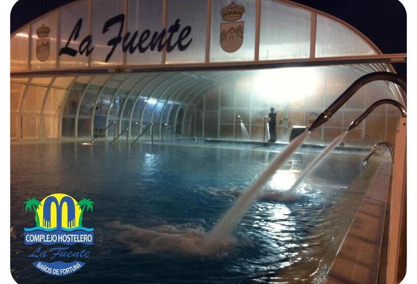 فندق Complejo Hostelero La Fuente