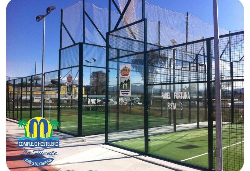 فندق Complejo Hostelero La Fuente