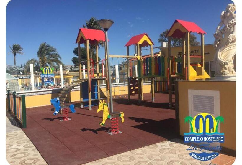 فندق Complejo Hostelero La Fuente