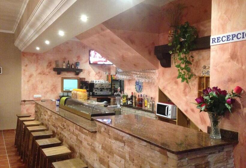 هتل Hostal D´ernes