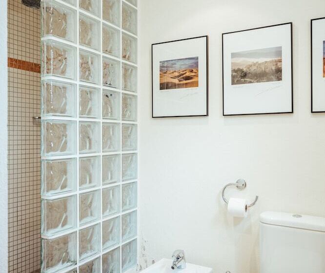 هتل La Sala De Camós