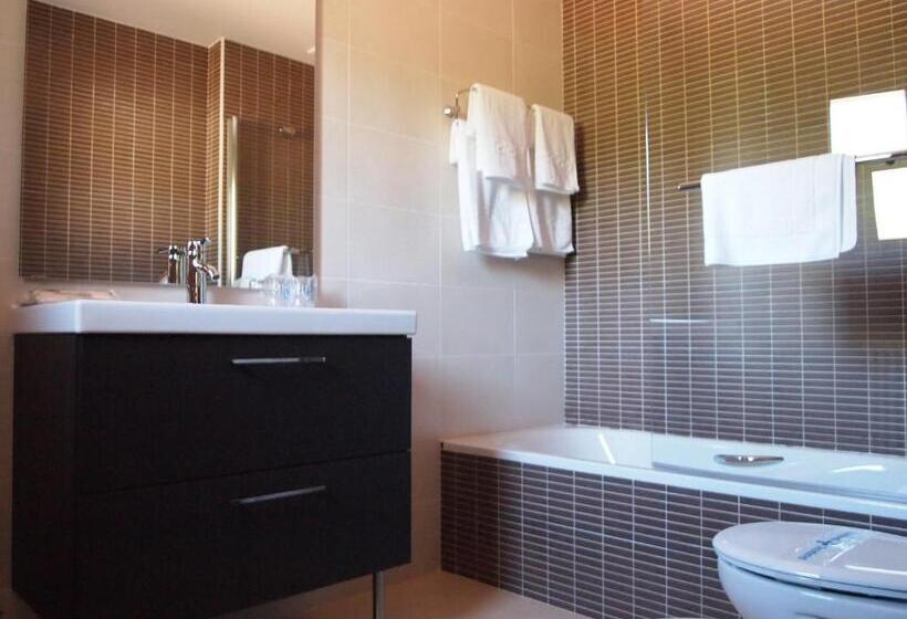 בית מלון כפרי Posada Real La Almazuela