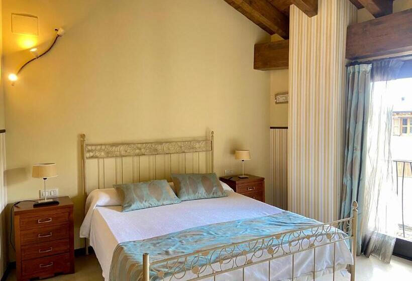 Petit Hotel De Riu