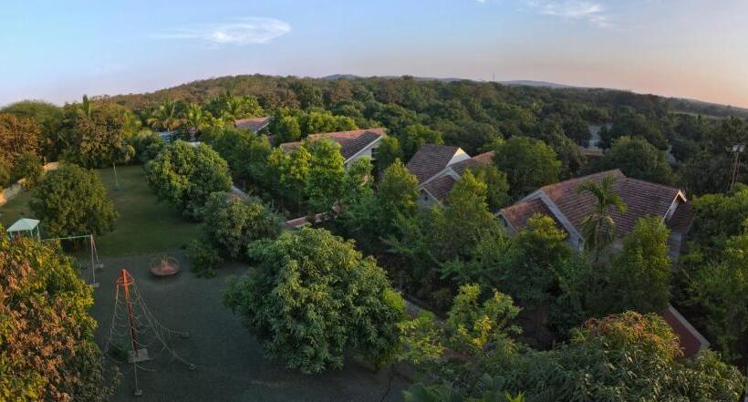 Amidhara Resort