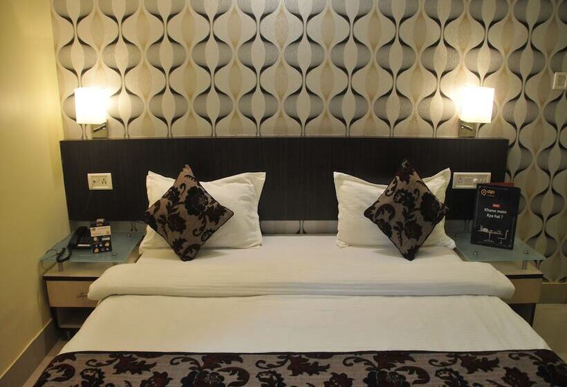 ホテル Fabexpress Royal Residency Patna