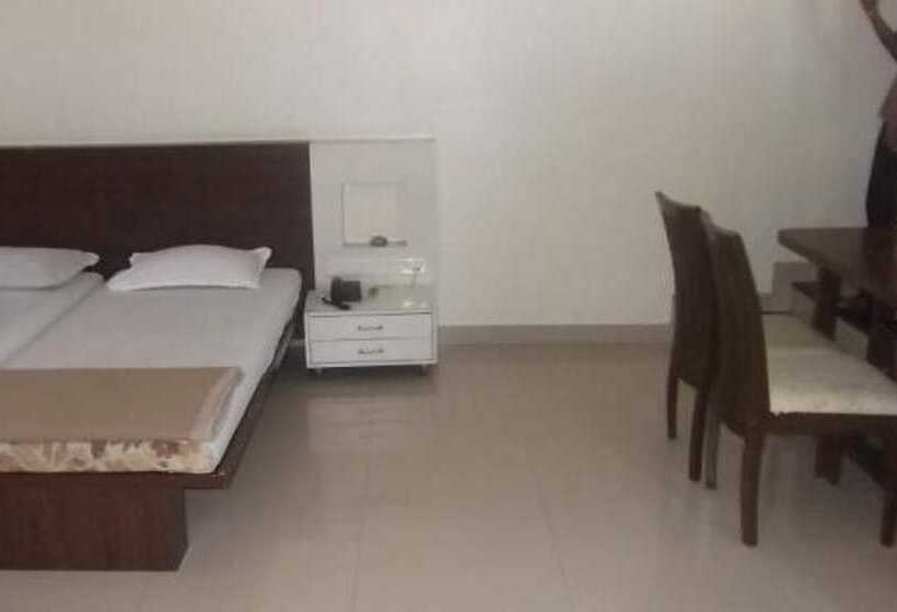 فندق Rajshree Lodging