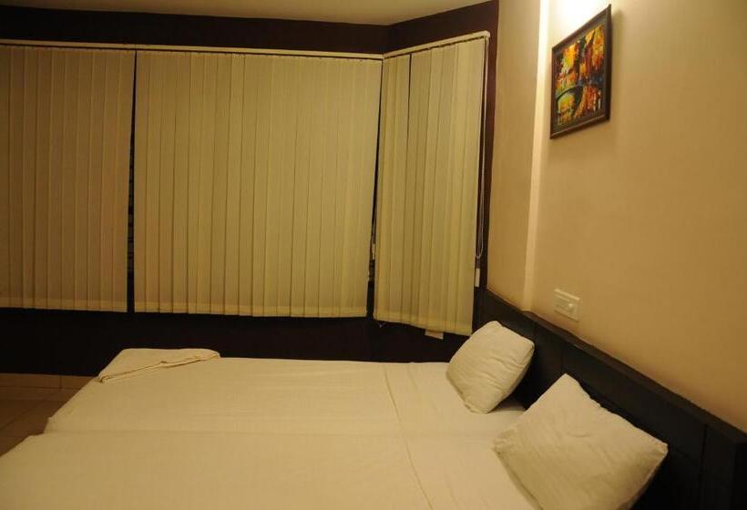 בית מלון כפרי Sri Krishna Residency