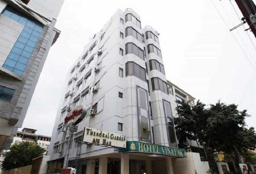 هتل Treebo Vinayak Inn