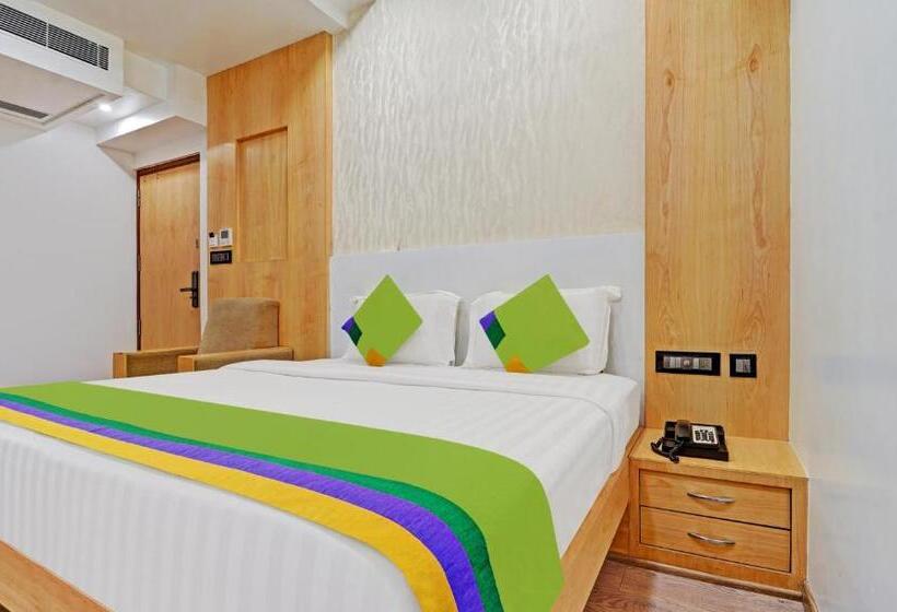 هتل Treebo Vinayak Inn