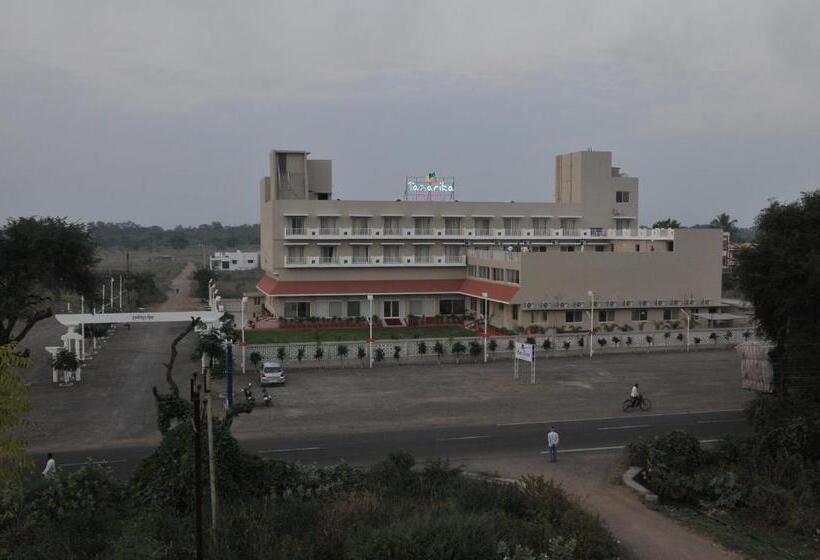 Tanarika Resort