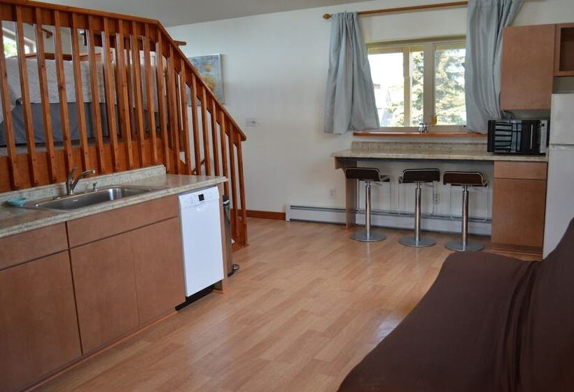 צימר Ocean View Inn Kenai