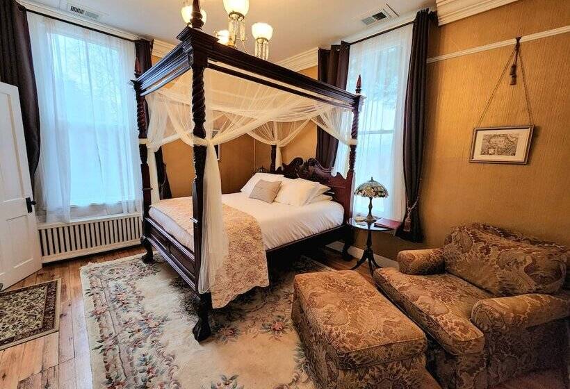 住宿加早餐  South Court Inn