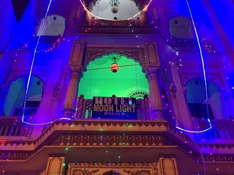 فندق Moonlight Homestay & Hostel