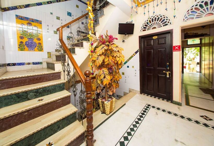 فندق Moonlight Homestay & Hostel