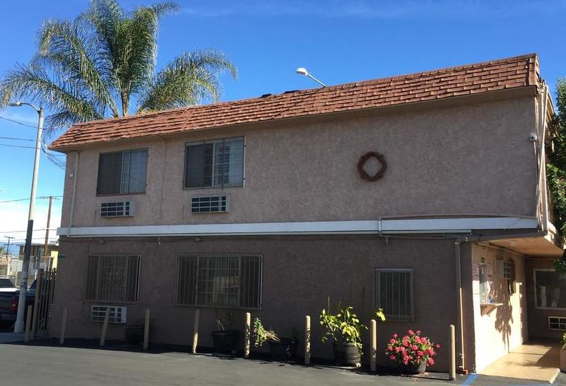 مُتل Foxy S Motor Inn On Florence & Hoover St