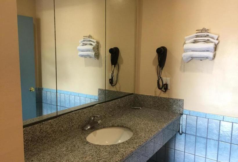 مُتل Foxy S Motor Inn On Florence & Hoover St