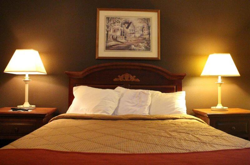 مُتل Gold Country Inn