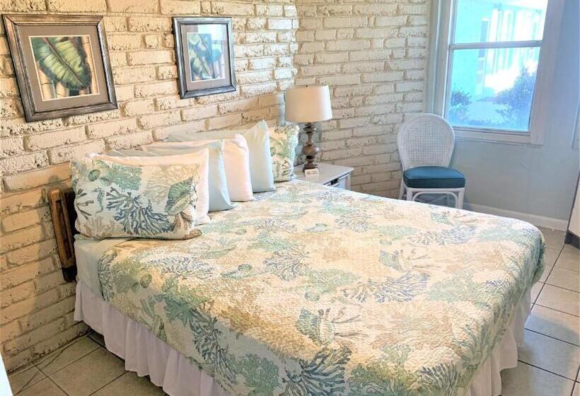 فندق على الطريق Sea Aire Oceanfront Inn