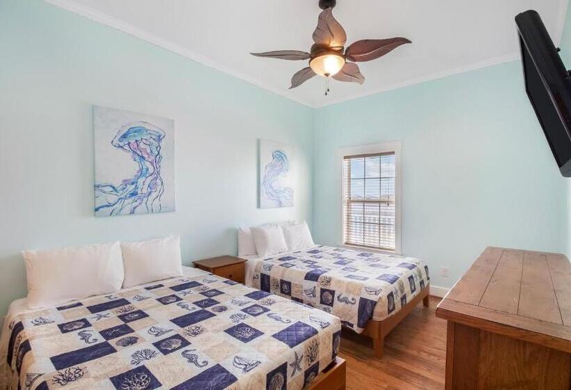 مُتل Tropic Island Resort