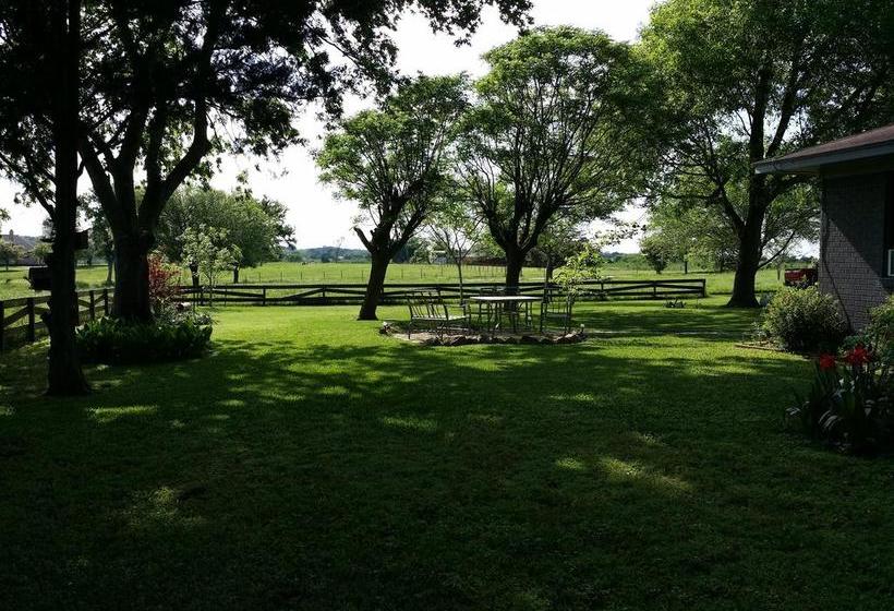 The Hoffmann Vacation Rental Bed & Breakfast