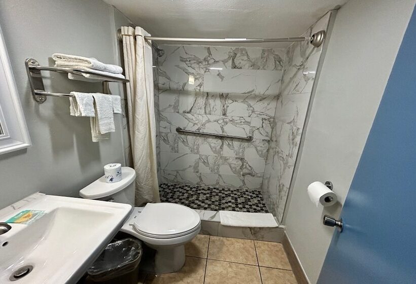 Aladdin Motel