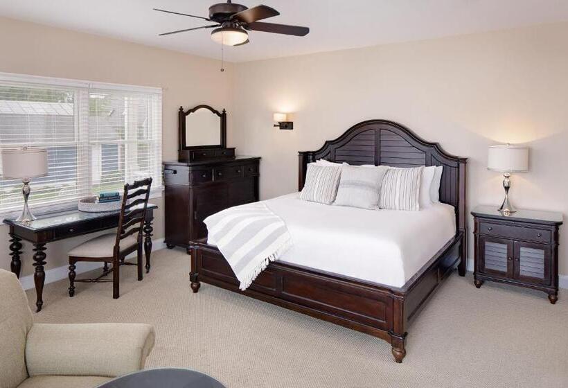 צימר Inn At Harbor Hill Marina