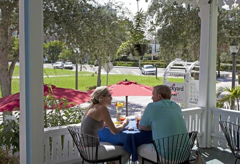 مبيت وإفطار Palm Beach Hibiscus Downtown
