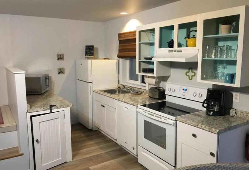 هتل Beaches Inn | Sandpiper Pier Cottage