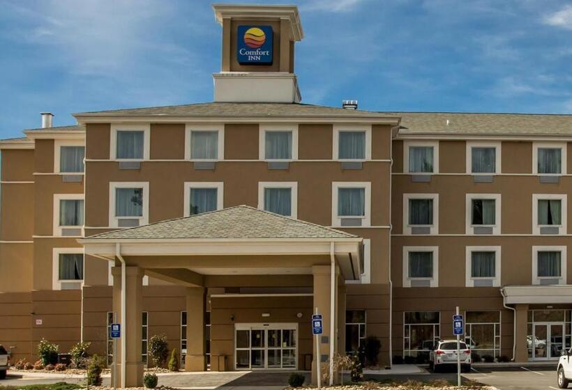 בית מלון כפרי Comfort Inn Sylva   Cullowhee