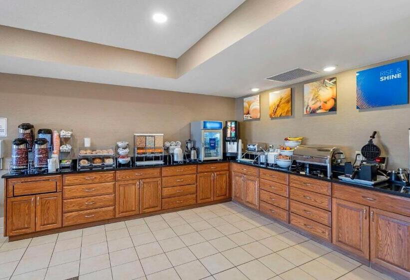בית מלון כפרי Comfort Suites Normal University Area