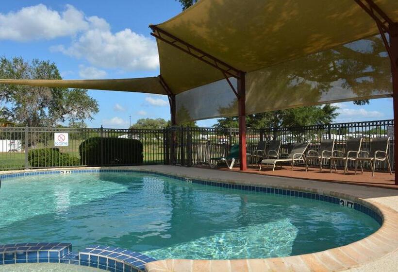 호텔 Executive Inn & Suites Cuero