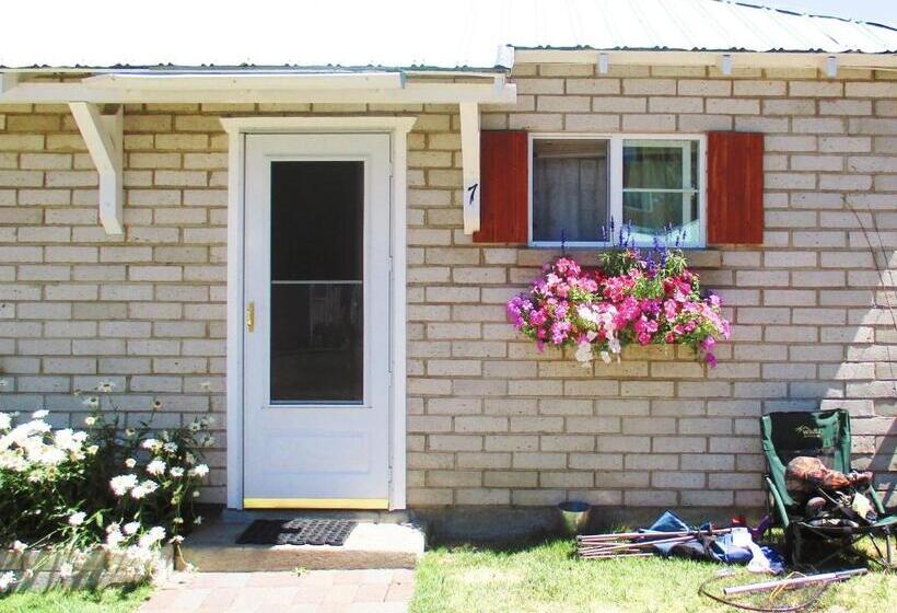 호텔 Lake Front Cabins