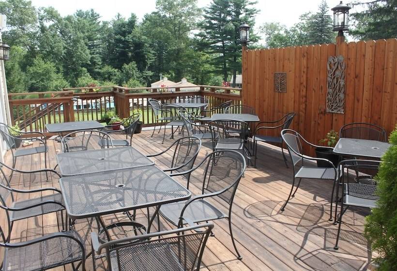Отель Woodfield Manor   A Sundance Vacations Property
