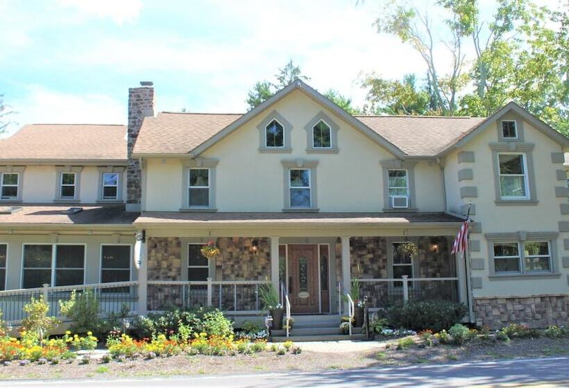 Отель Woodfield Manor   A Sundance Vacations Property