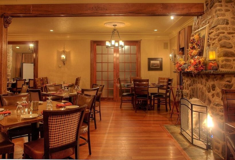 Отель Woodfield Manor   A Sundance Vacations Property