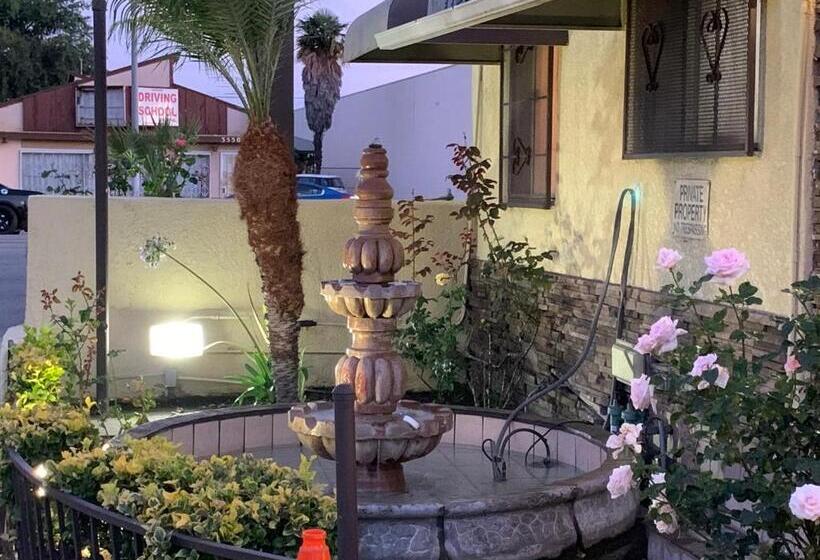 汽车旅馆  Apache Inn