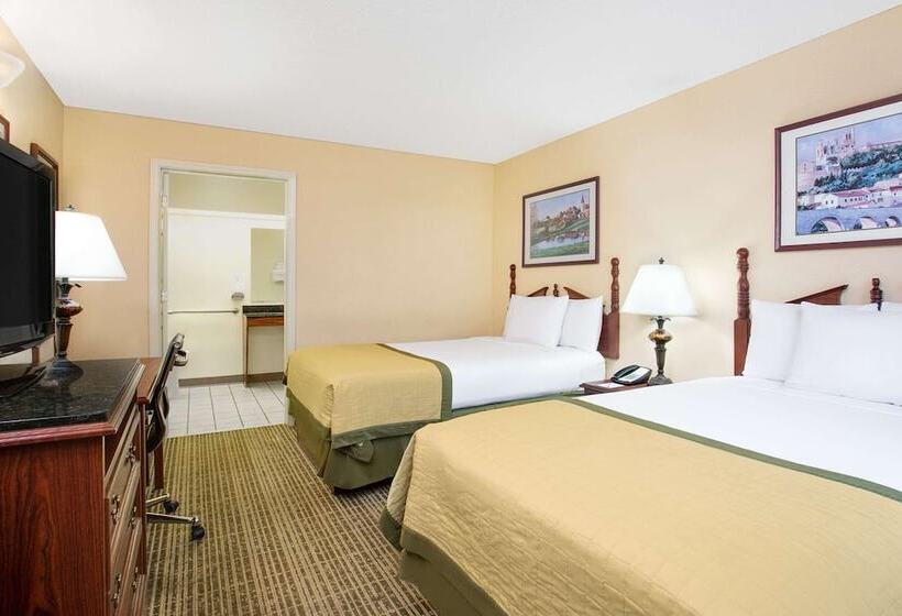 מוטל Baymont By Wyndham Thomasville