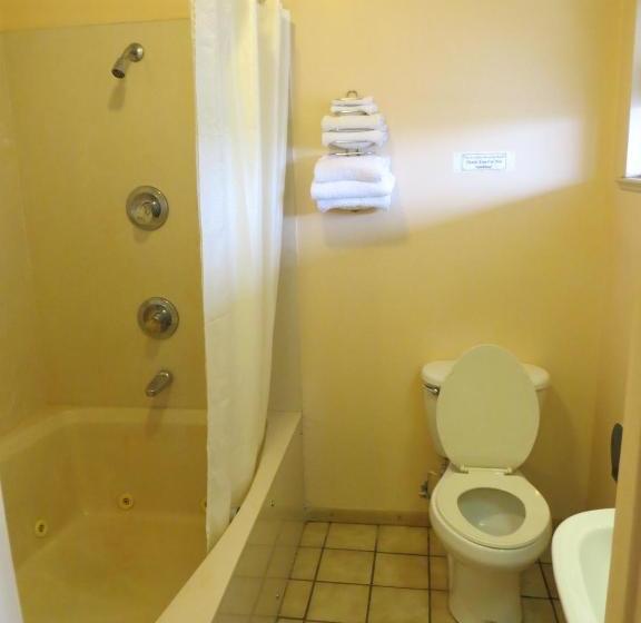 فندق على الطريق Budget Inn