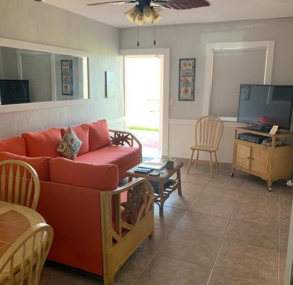 مُتل Manta Ray Inn