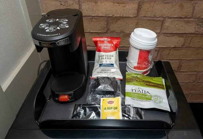 فندق على الطريق Red Roof Inn Monroe