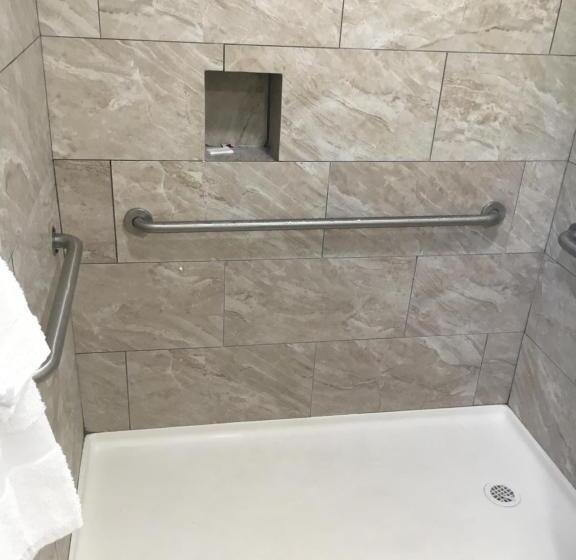 Nassau Holiday Motel