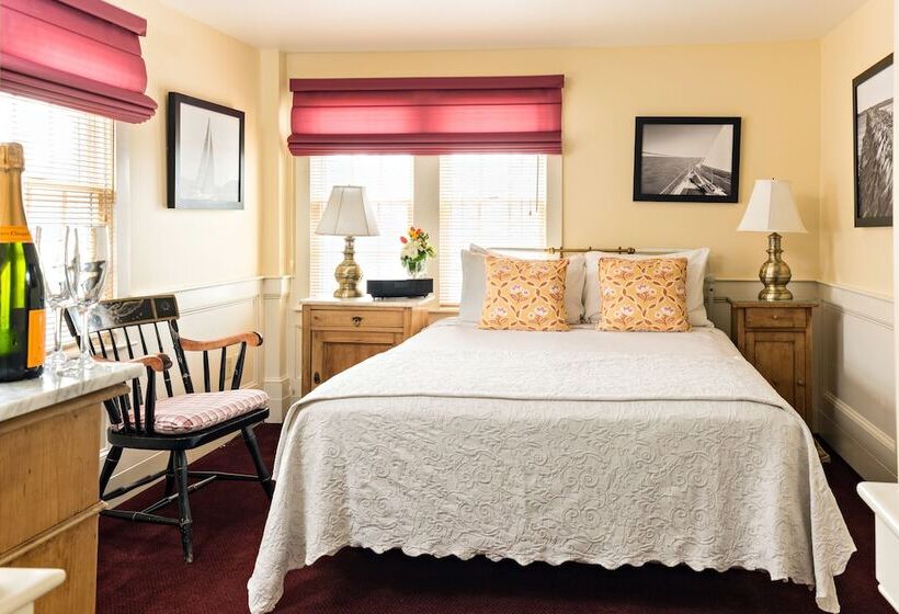 استراحتگاه Brass Key Guesthouse Adults Only