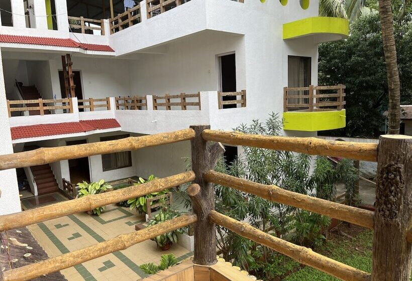 Отель Ruturaj Inn