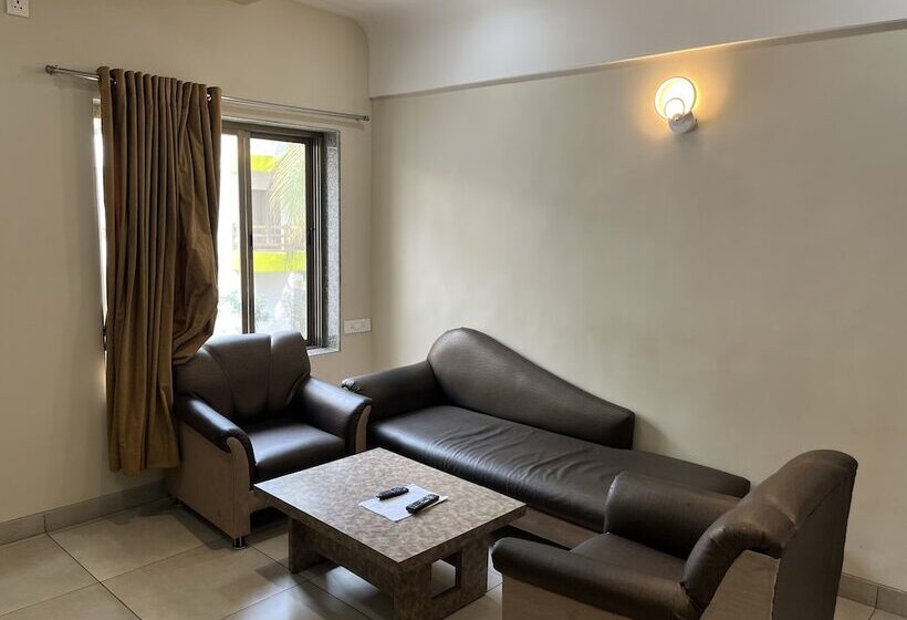 ホテル Ruturaj Inn