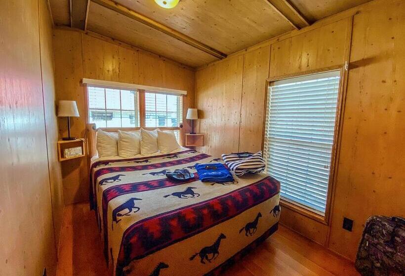 Healing Waters Resort And Spa