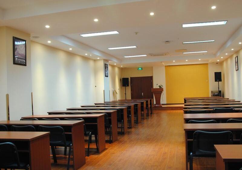 ホテル Greentree Inn Anhui Hefei North Fuyang Road Luyang Industrial Park Express