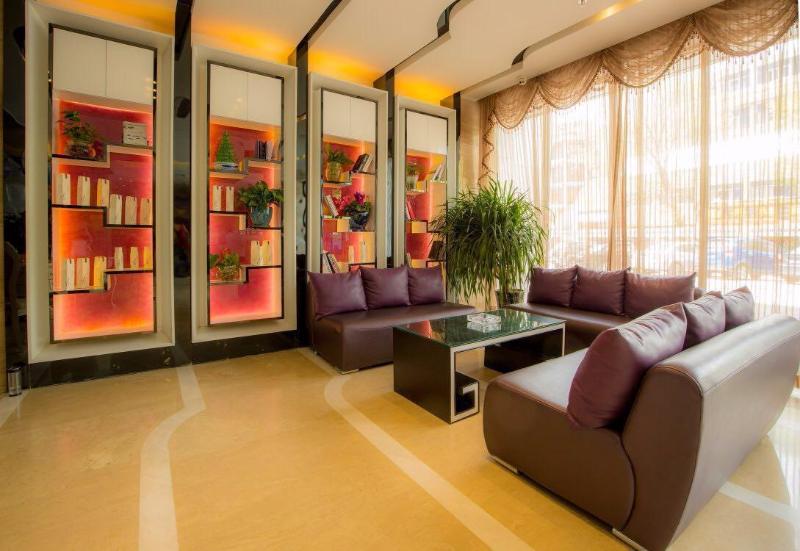 Отель Lavande  Lhasa Potala Palace