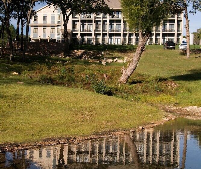 هتل Port Of Kimberling Marina & Resort